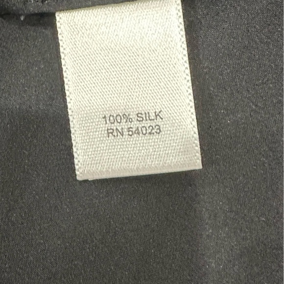 Banana Republic Mini Dress 100% Silk Ruffle Off The Shoulder Black 2 Feminine - Picture 6 of 8